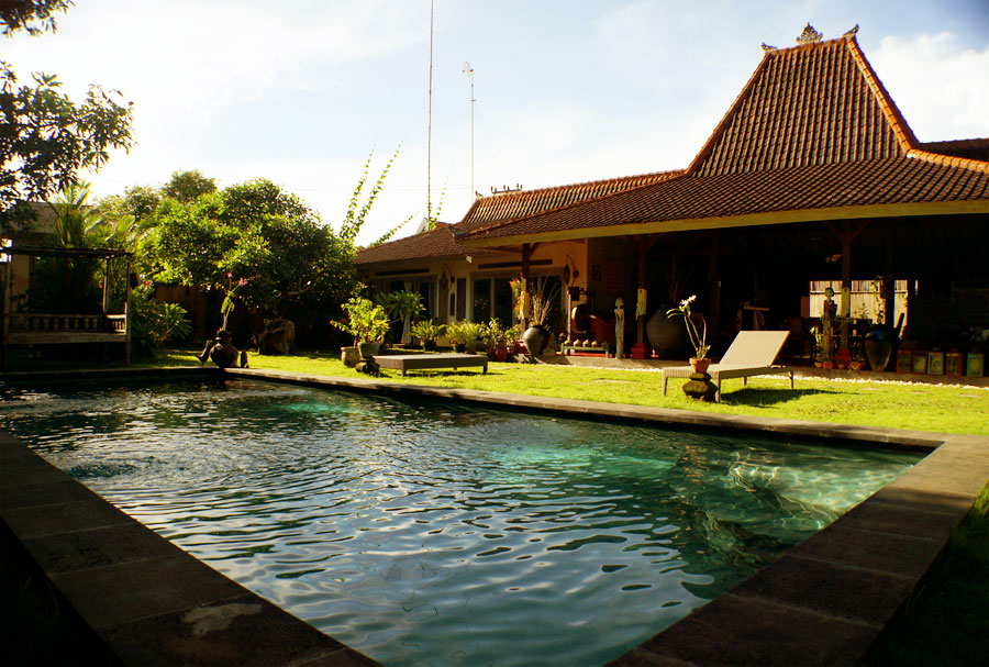 Pascal and Claude house for sale in Jimbaran Bali www.mr-cup.com